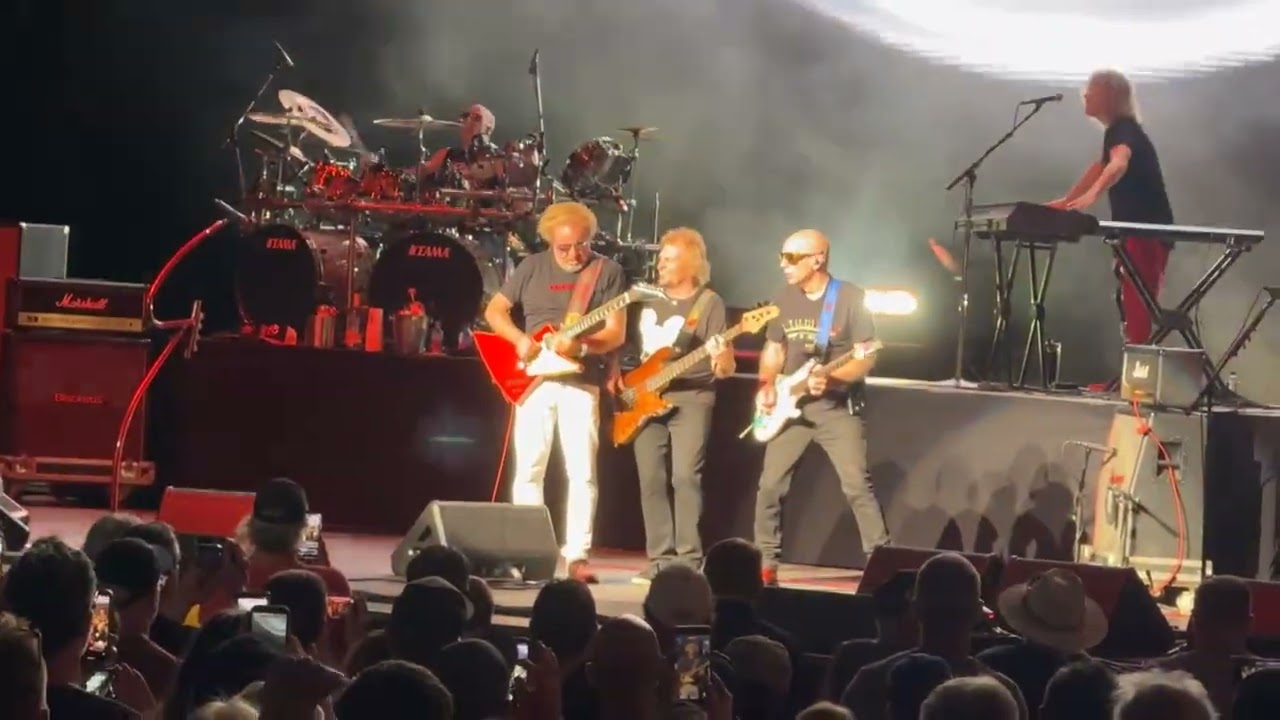 Sammy Hagar at Xfinity Center